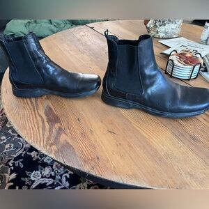 Classic Coach Italian black leather square-toe ankle boots